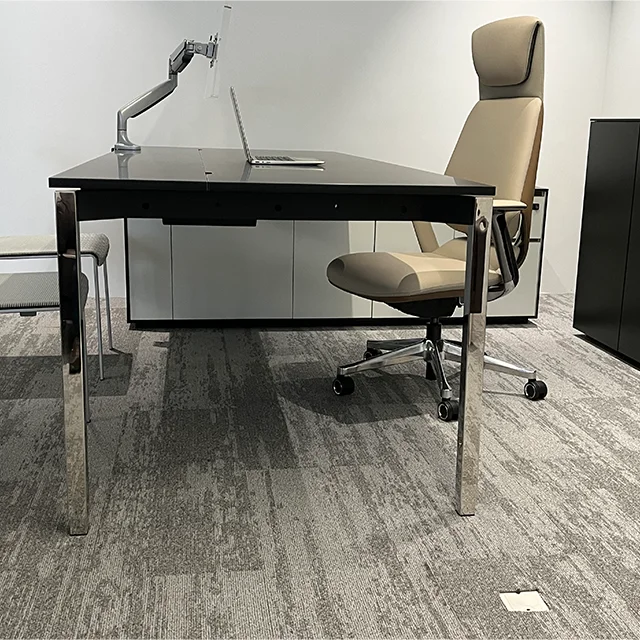 Современный офисный черный стол для босса растягивающийся главный с помощником шкафчиком столом менеджера