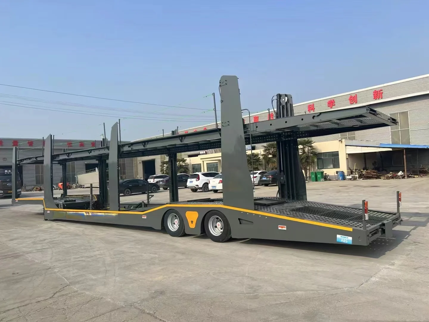 High Quality Factory Supply 2 Axle Auto Transport Trailer Car Carrier Semi Trailer For SUV Transportation