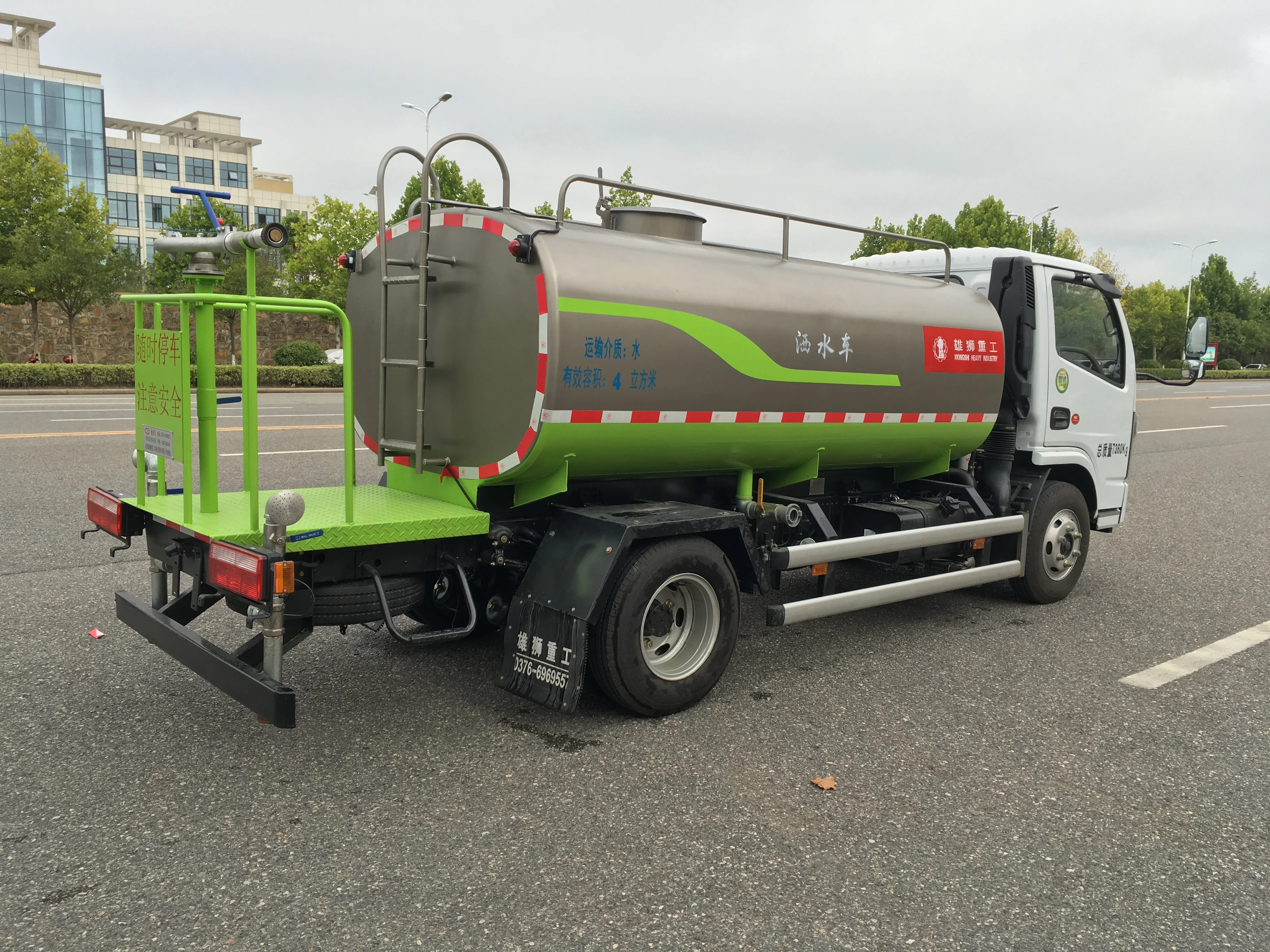 China DONGFENG 7 Ton New Product High Efficiency Water Sprinkles Hot Sale Truck Diesel Stainless Power Tank XSZ5070GSSE6
