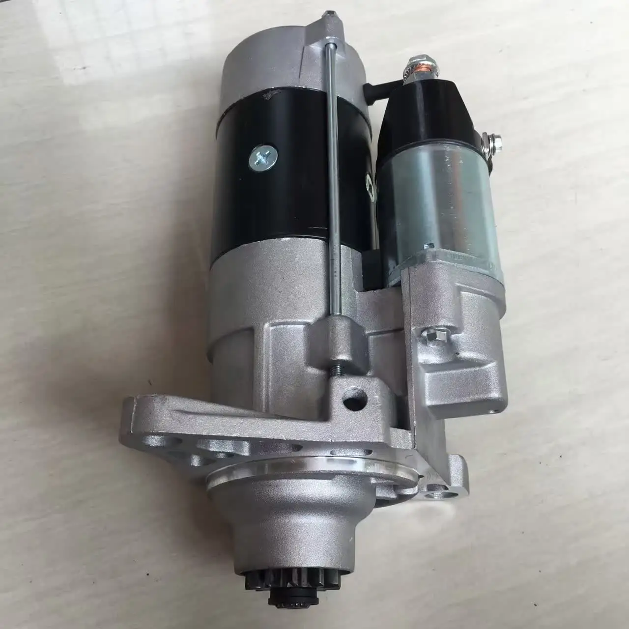Новый оригинальный ZAX200-3 экскаватор 4HK1 Двигатель Пусковой двигатель 8-98054063-0 стартер 8-98070321-0 для ISUZU