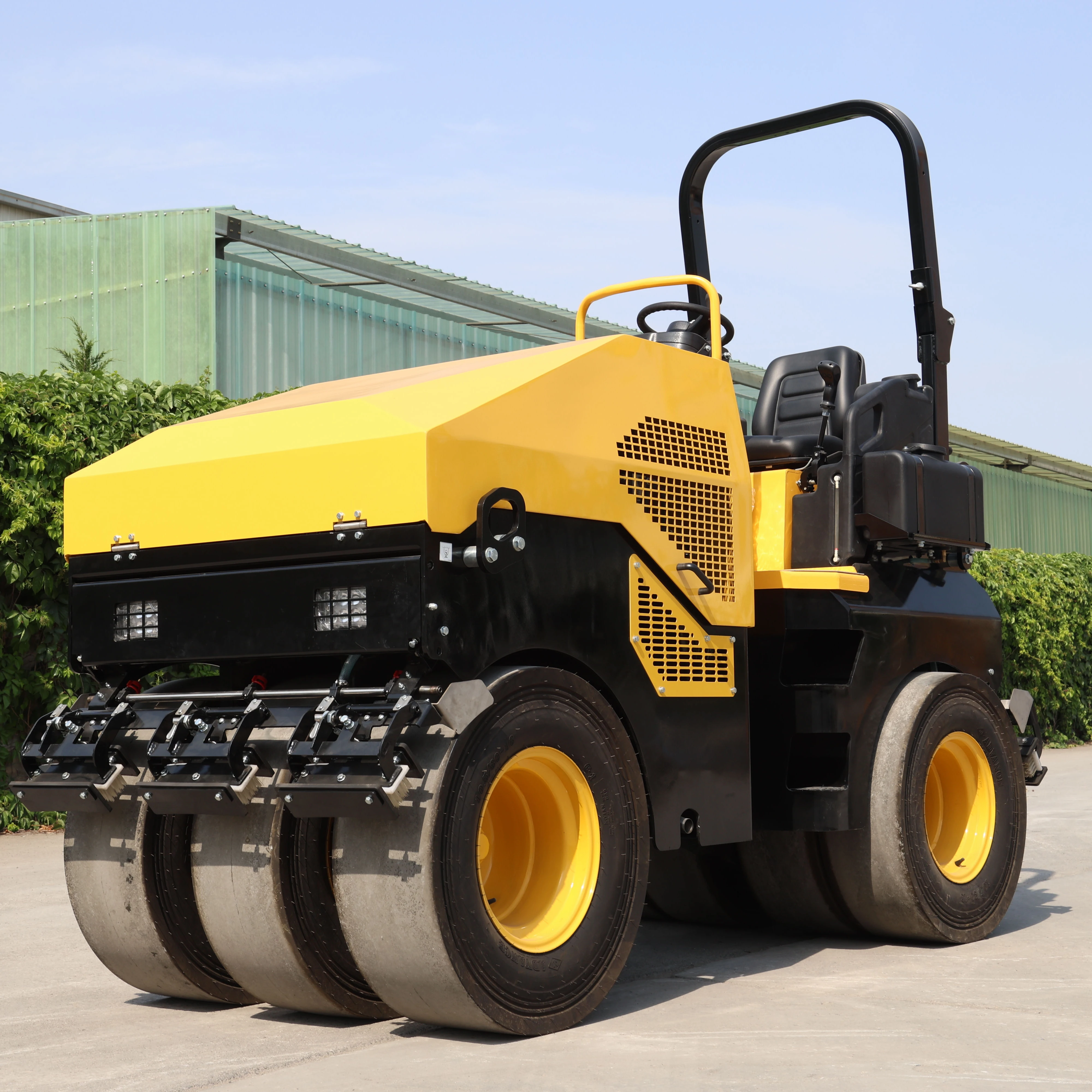 Tyre road roller for Asphalt pavement compaction