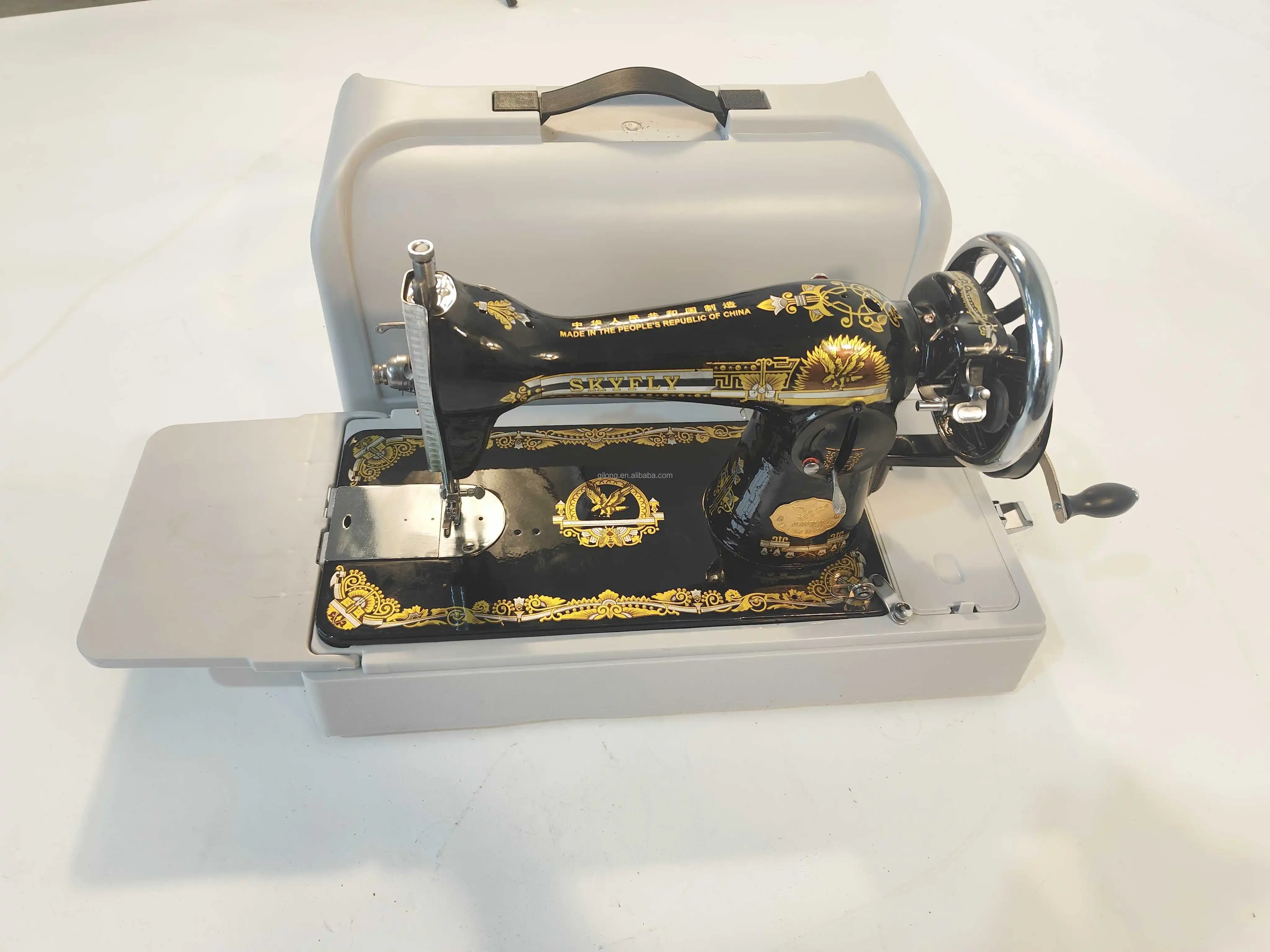 JA2-1 Household old-fashioned embroidery Sewing Machine with Handle and white plastic box/case