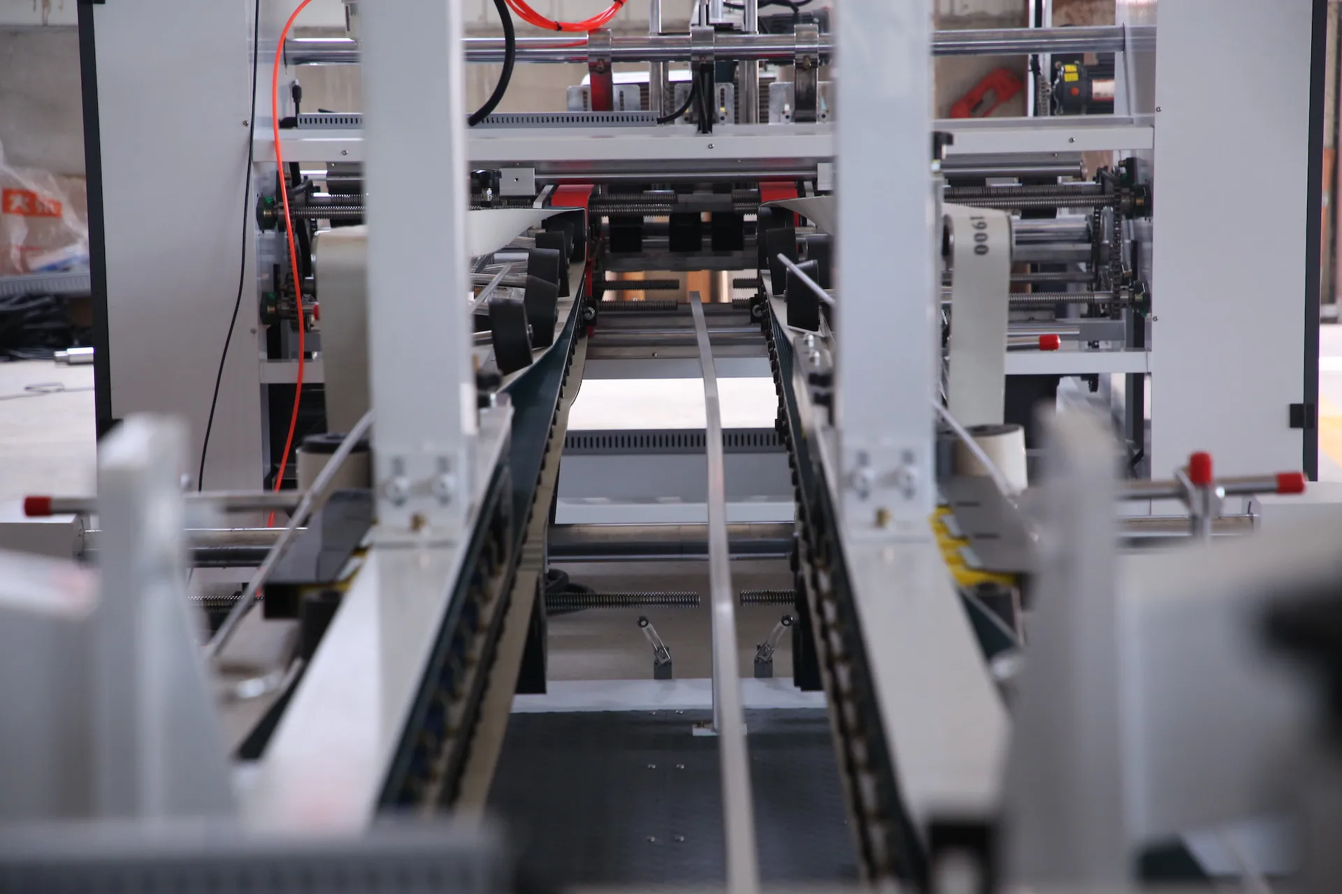 High Speed Automatic Paper Folder Gluer Machine Carton Gluing Machine