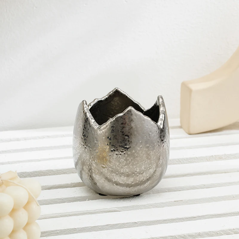 Classic wholesale cheap unique shape frosted matte black empty candle jars ceramic candle vessels