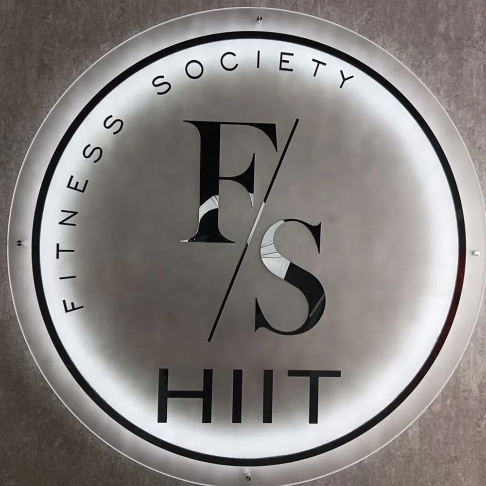 Круглая деревянная коробка с цветными номерами