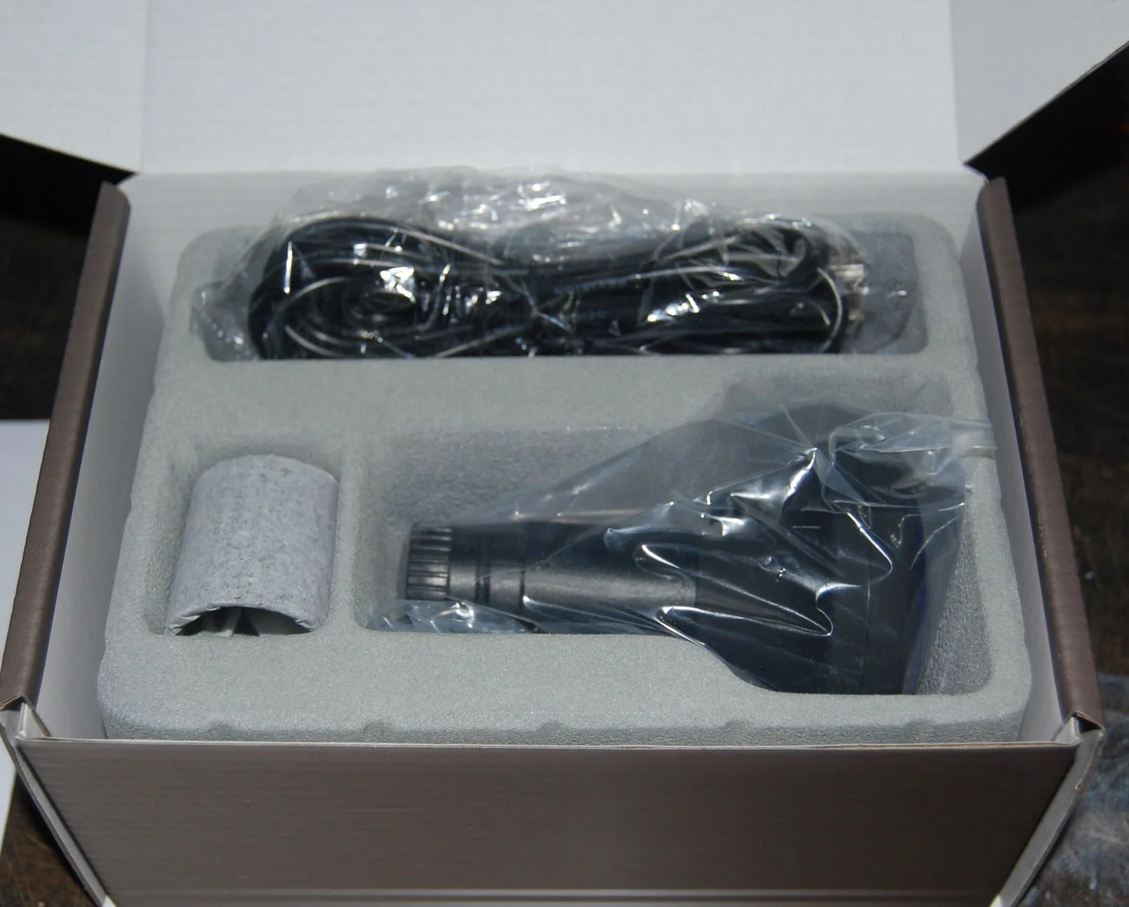 5.0 MP 0.7X--4.5X Optical Zoom USB LED illumination Digital Trinocular Microscope with Built-in Relay lens for PCB Inspection