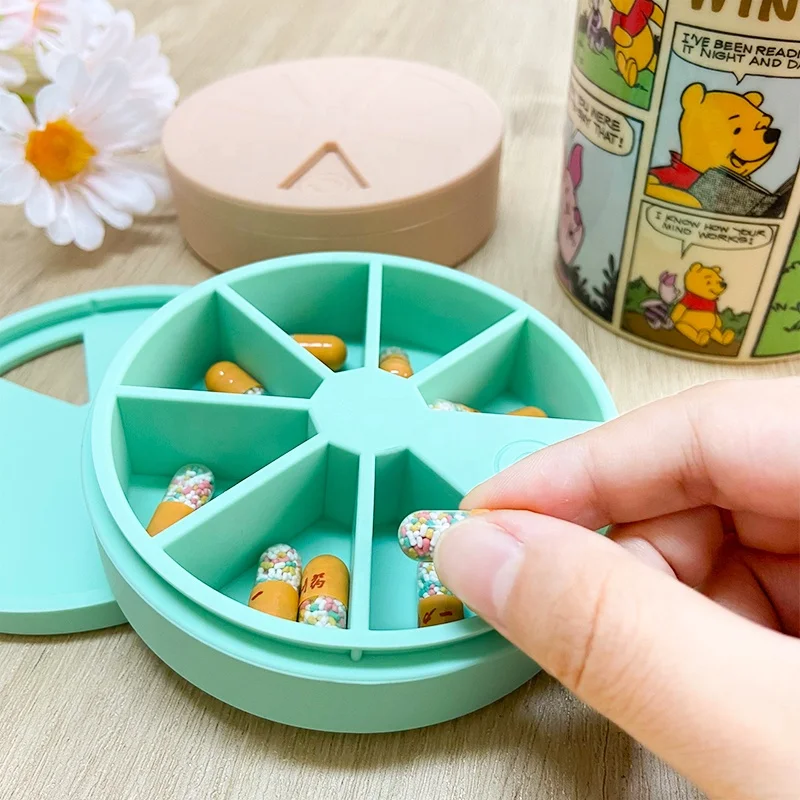 Wholesale custom Silicone Dispensing Compartment Storage Box Medicine Pill Box Dispenser Medical Organizer Tablet Box