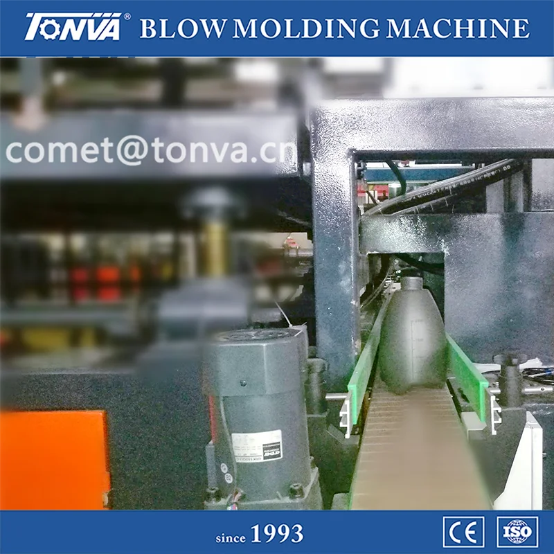 plastic water pot sprayer bottle extrusion blow molding making machine