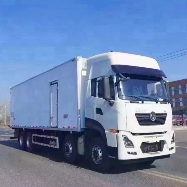 China Dongfeng Tianlong KL High end Large Refrigerated Truck High roof Double Pillow Carriage