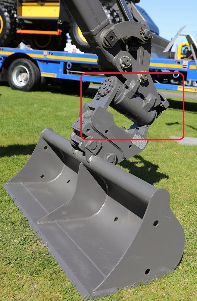 Rotational joints for truck mounted drilling rig Hydraulic Tilt Actuators