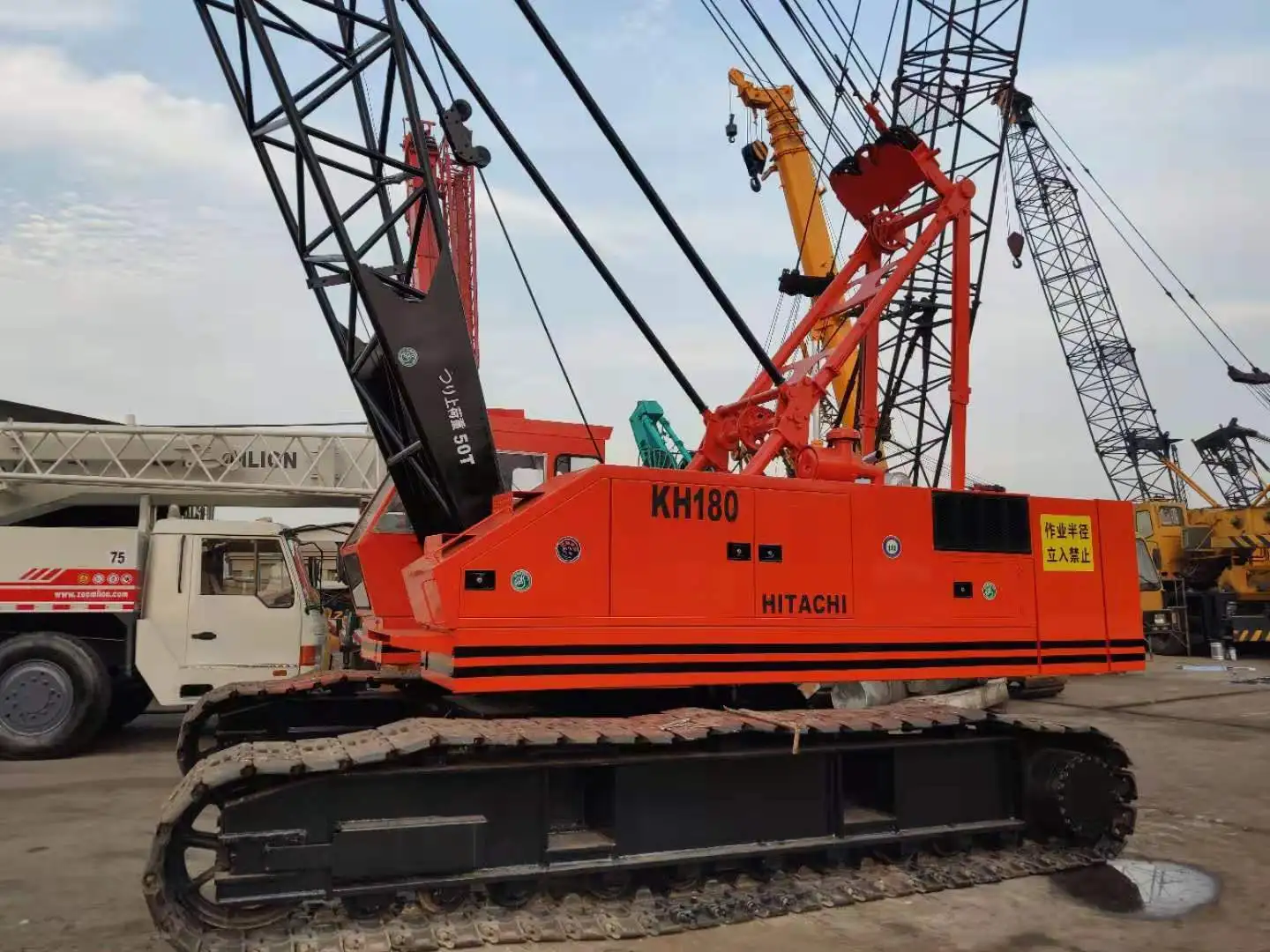 used Japanese crawler cranes Hitachi KH180-3 kh180 180 crawler cranes 50 ton cranes