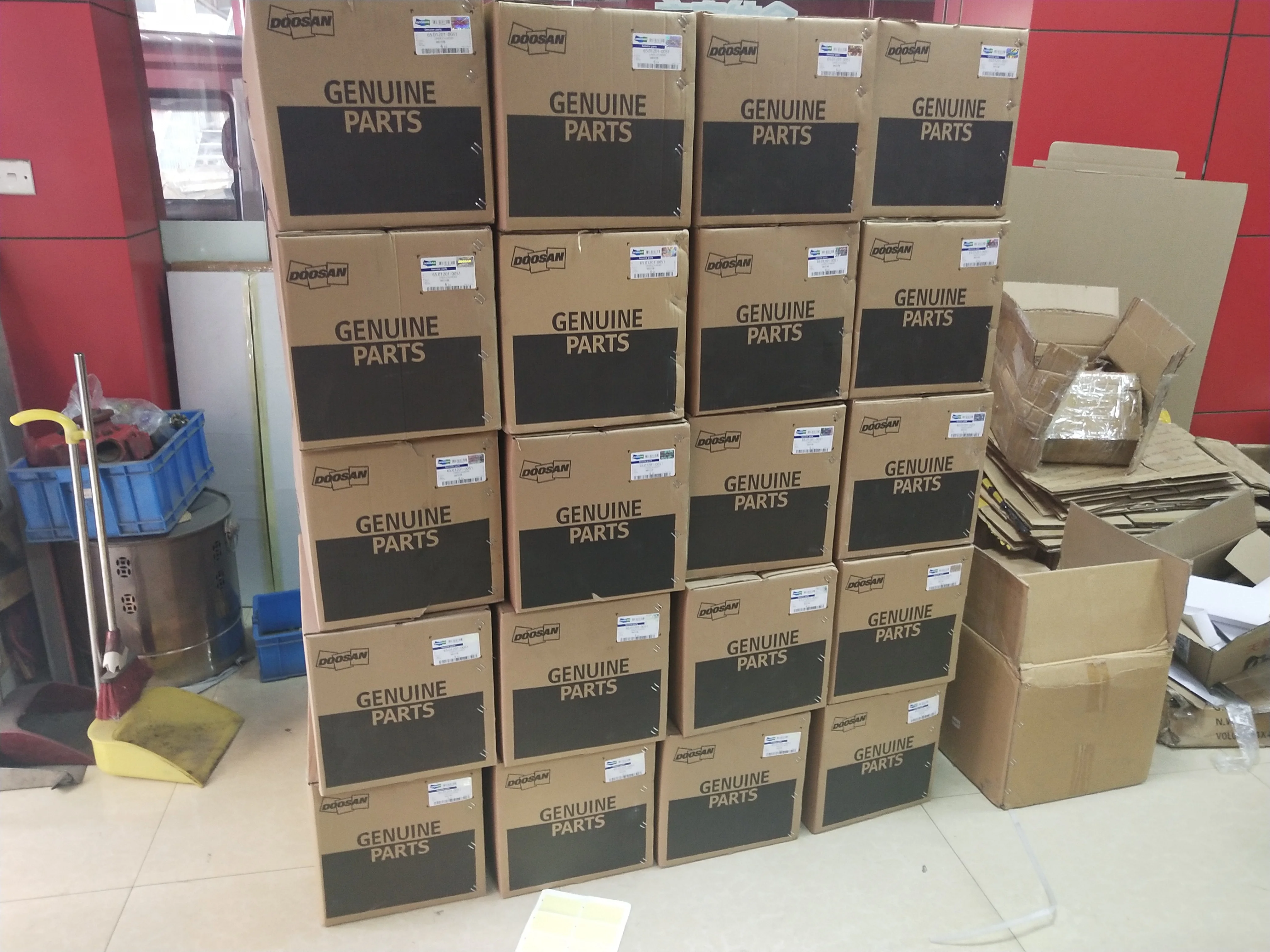 Excavator Daewoo Truck Bus Generator 6120K 6122 6113A engine parts 2PK 180A 96765450 Alternator for Doosan