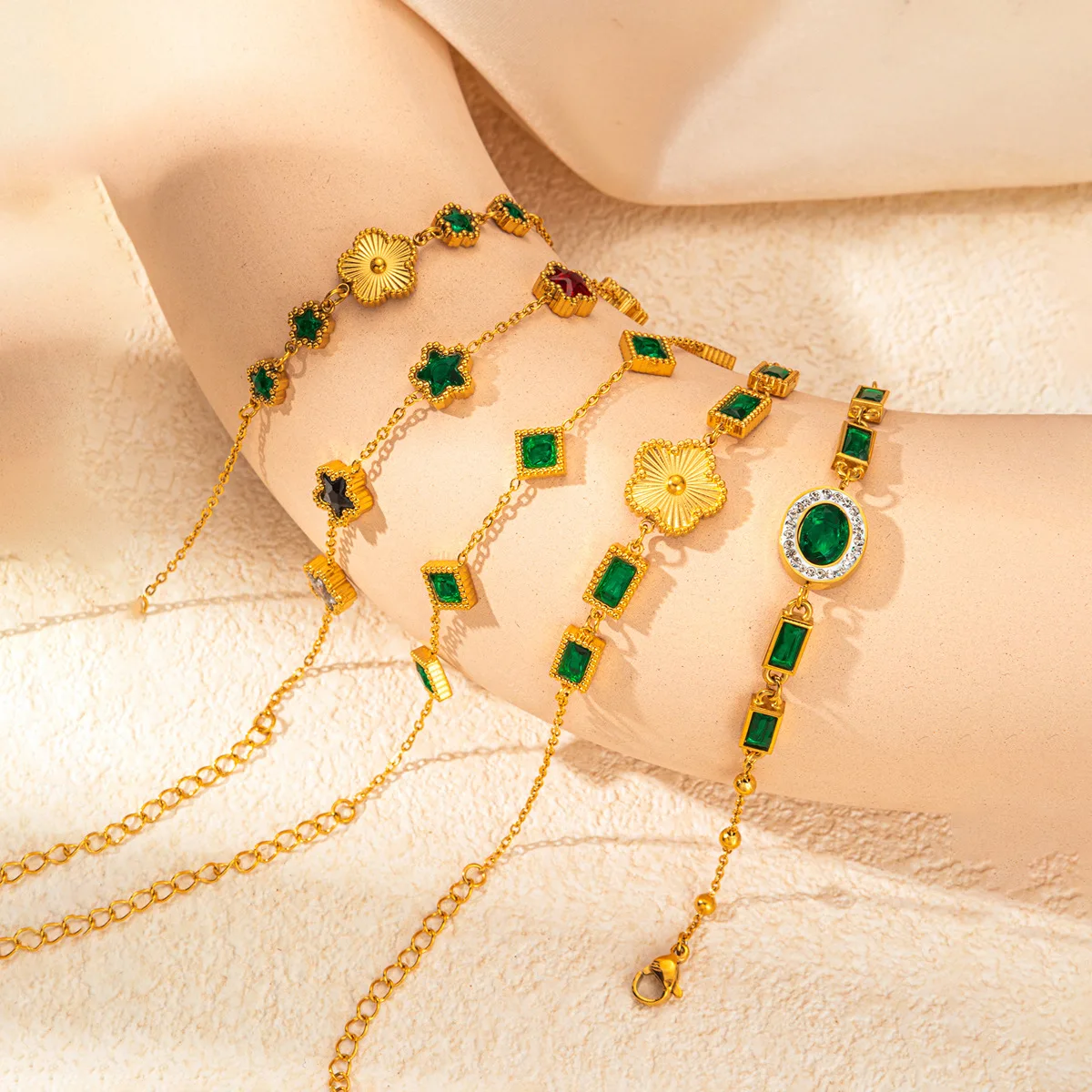 XIXI Luxury Tarnish Free Stainless Steel 18K Gold Plated Oval Zircon Flower Star Necklace Women Fashion Jewelry Bracelet