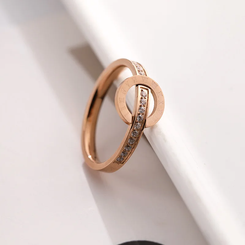 Amzaon Stylish Gold Plated Roman Numerals Full Diamond Band Rings No Fade Stainless Steel Round Circle Rhinestone Stacking Rings