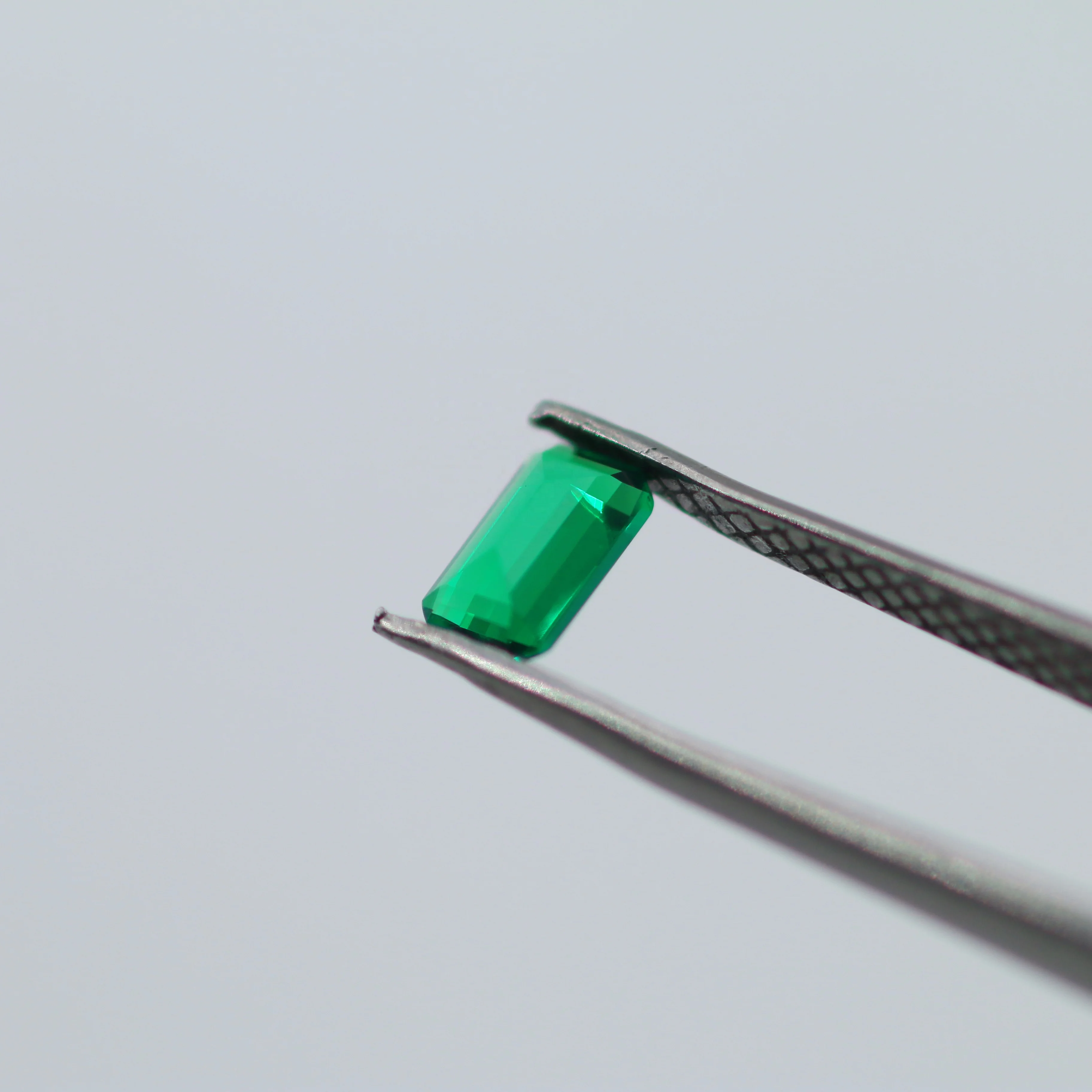 Custom High Quality Popular Loose Green Nano Gemstone Emerald Cut Green Nano