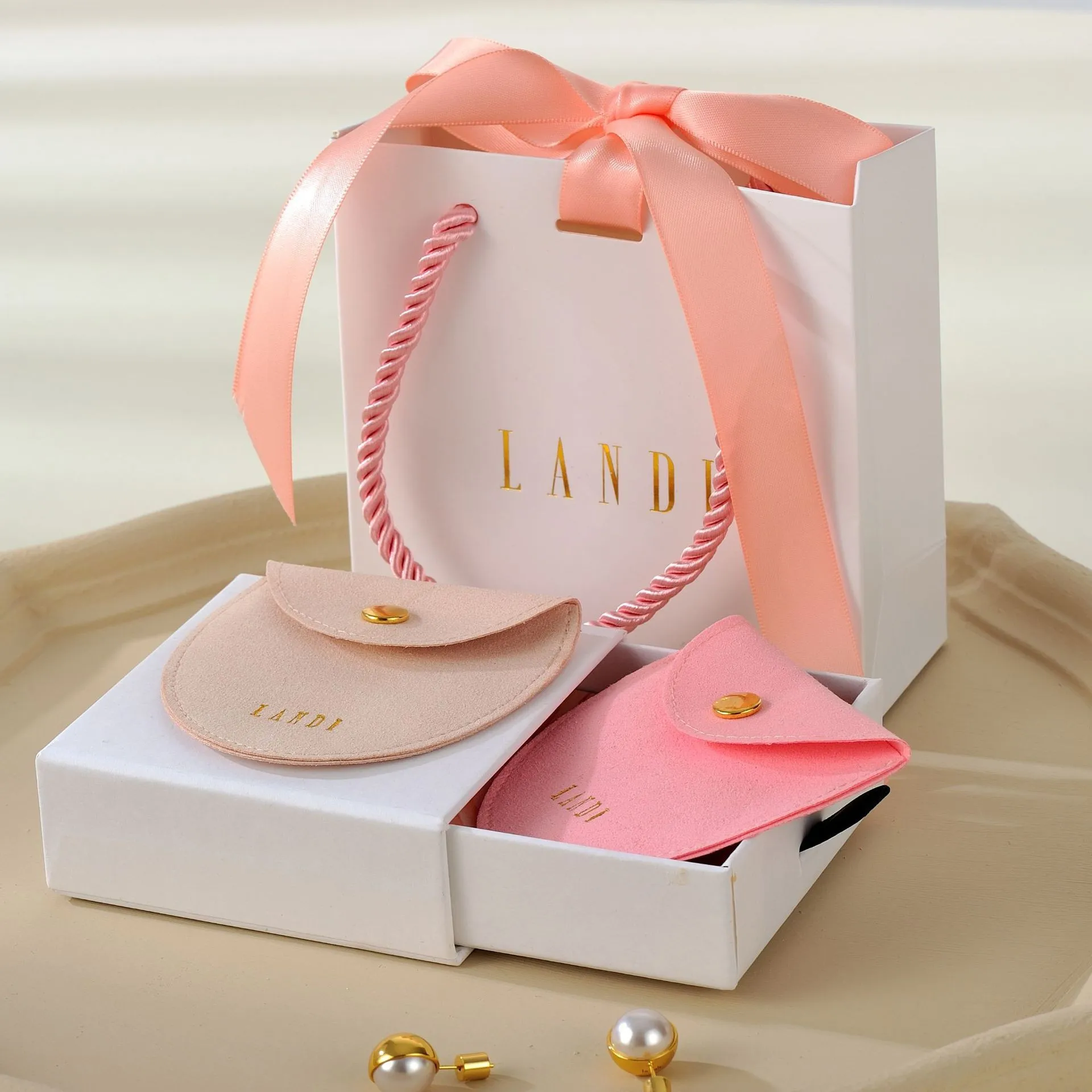 New Arrival Magnetic Box Custom Logo Drawer foldable  Box Pink Microfiber Oval Metal Buckle Bag Jewelry Pouch Set Gift Packaging