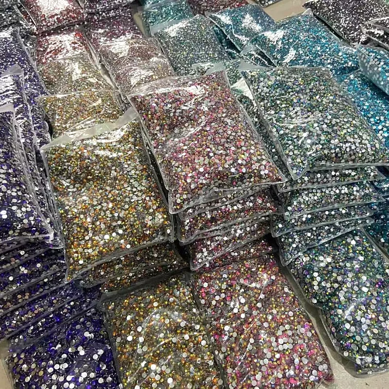 Hot Sale 2mm 3mm 4mm 5mm 6mm 32 Colors Black Flat Resin Rhinestone For Garment Decoration