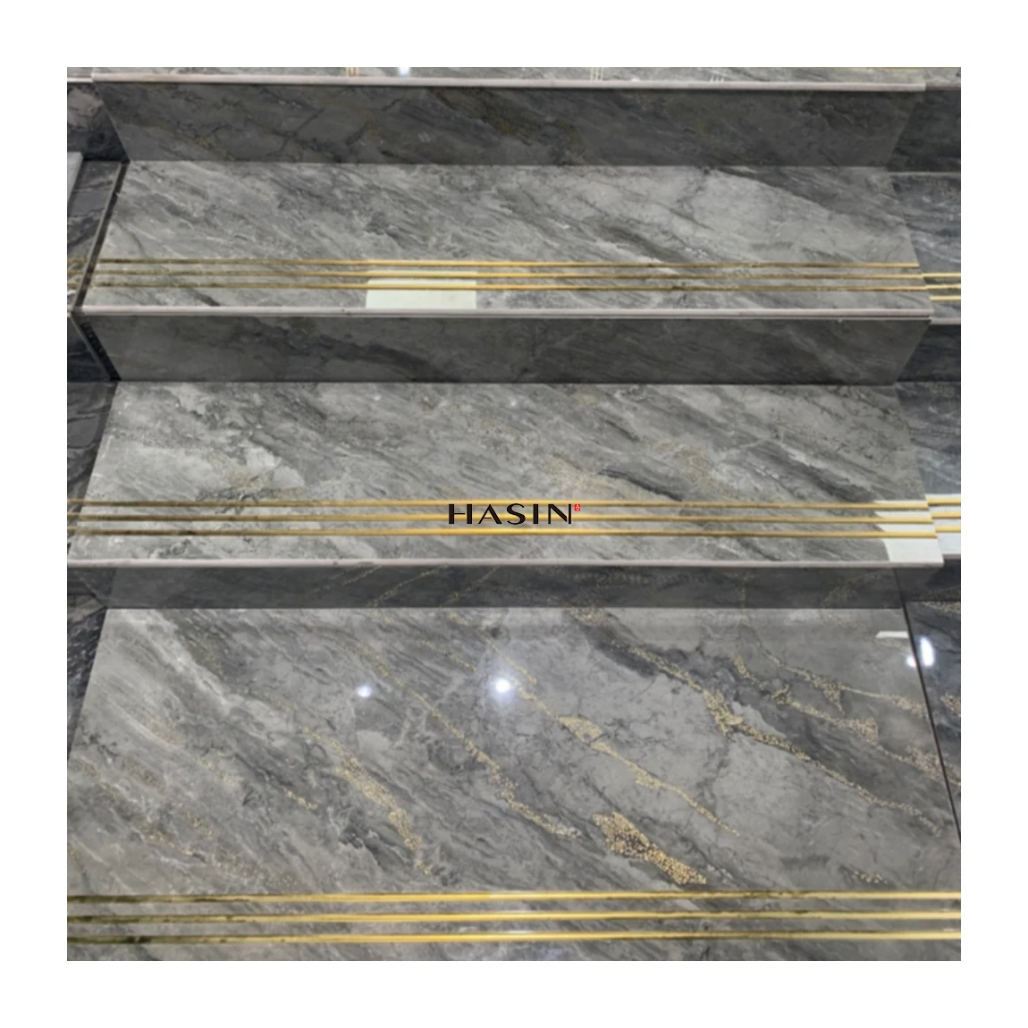Customized Porcelain Tiles For Stairs Grey Color Carrara White Glossy Porcelain Marble Tiles For Stairs Made In China