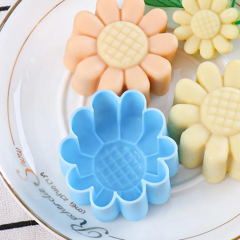High Quality Flower Shape Chocolate Silicone 3D Molds Food Grade Silicone Cake Tools Christmas Silicone Cake Mold