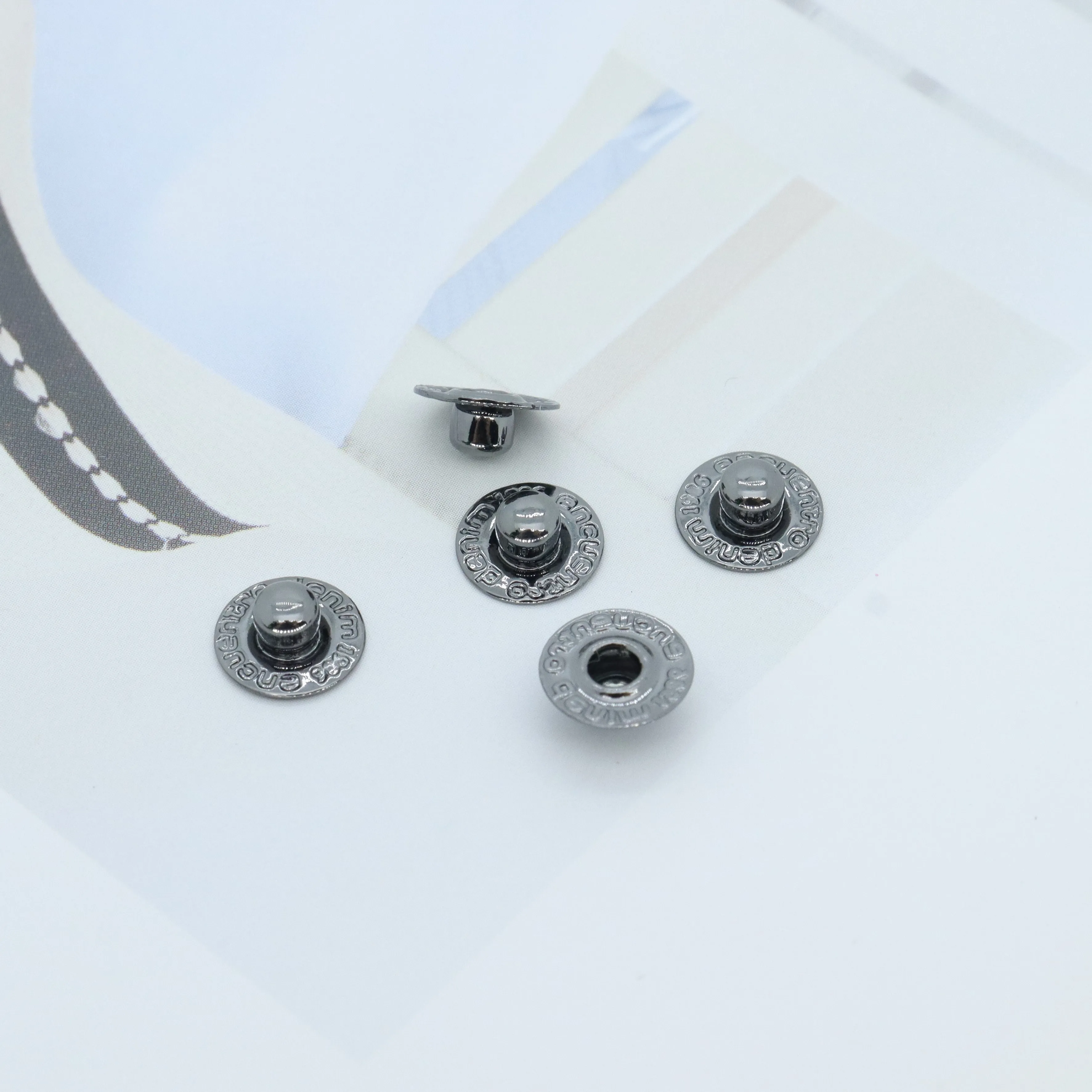 Factory Wholesale Best Quality Custom Made Brass Metal Rivet Buttons For Garment