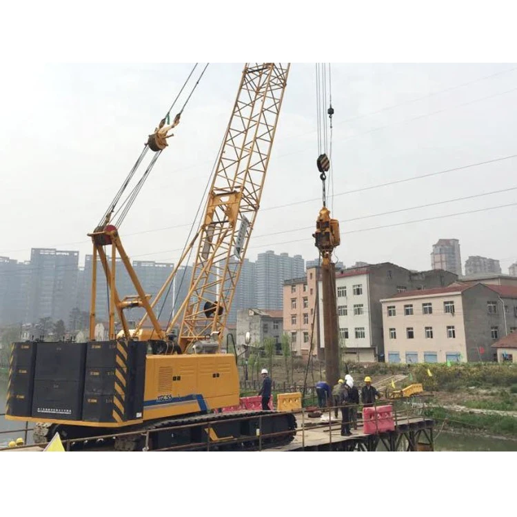 100 ton Large Lifting Capacity XGC100A Crawler Crane in Stock