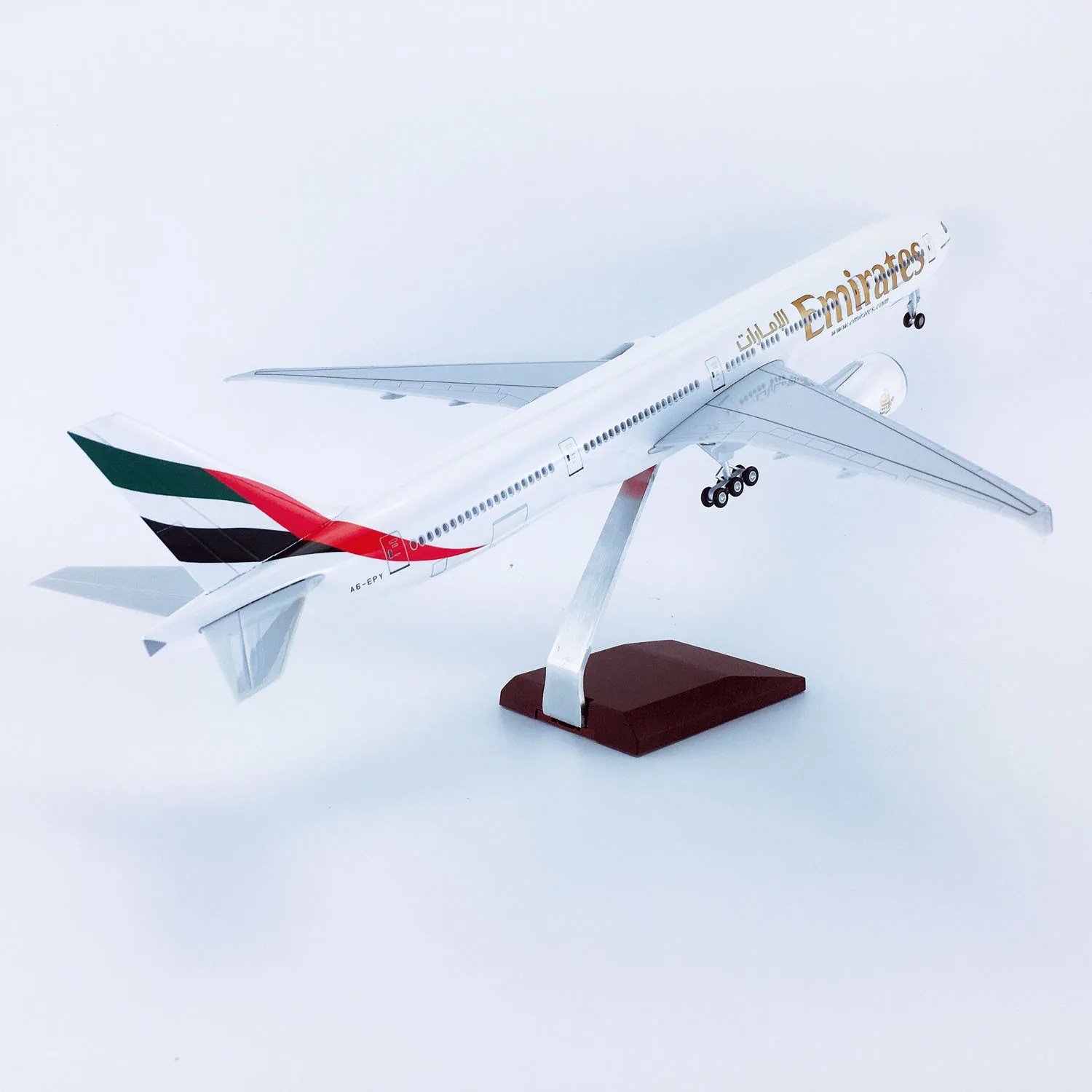 1/157 масштаб 47 см самолет авиакомпании Emirates Boeing 777 авиа модель самолета с колесами и светодиодным светом