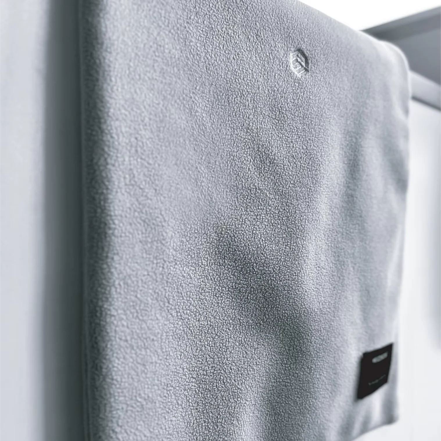 Carbon nano technology! Three-second warm portable heating blanket couture fabric color