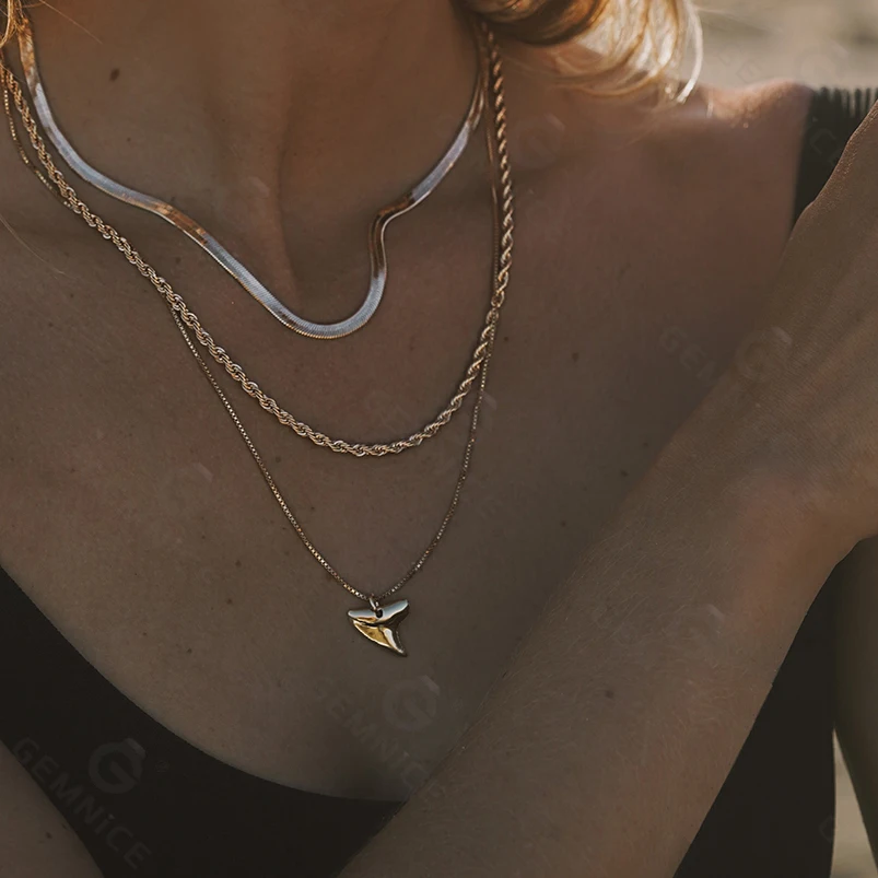 Gemnel woman fashion jewelry 925 sterling silver shark tooth necklace