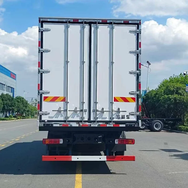 9.6 Mi Futian Auman Small Three-Axle Refrigerated Truck Diesel Medicine Vaccine Cold Chain Truck Aluminum Alloy Ventilation Tank