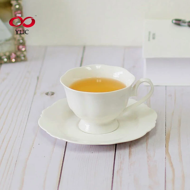 Wholesale Promotional Gift Item Ceramic Bulk Custom Decal Printing Floral Fine Bone China Coffee Cup And Saucer Tea Set