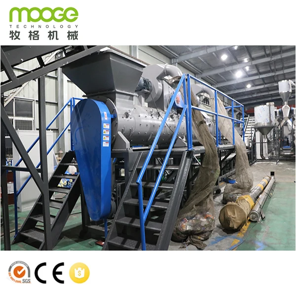 Economical 1000 kg/hr Waste PET bottle recycling machines cleaned flakes for making polyester staple fiber