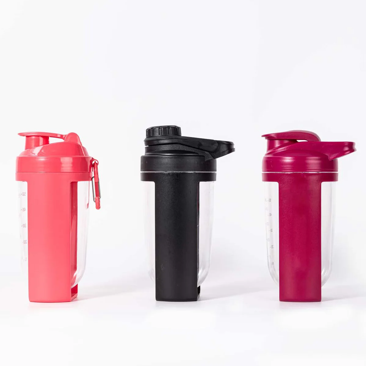 PET Custom Logo plastic 650ML Sports Fitness Mix Drinks Cup Protein Mixer Water Shaker Bottle for Gym