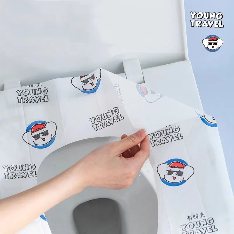 Independently Packaged Waterproof Bacterial Isolation Travel Hotel Portable Wood Pulp Paper PE Film Disposable Toilet Seat Cover