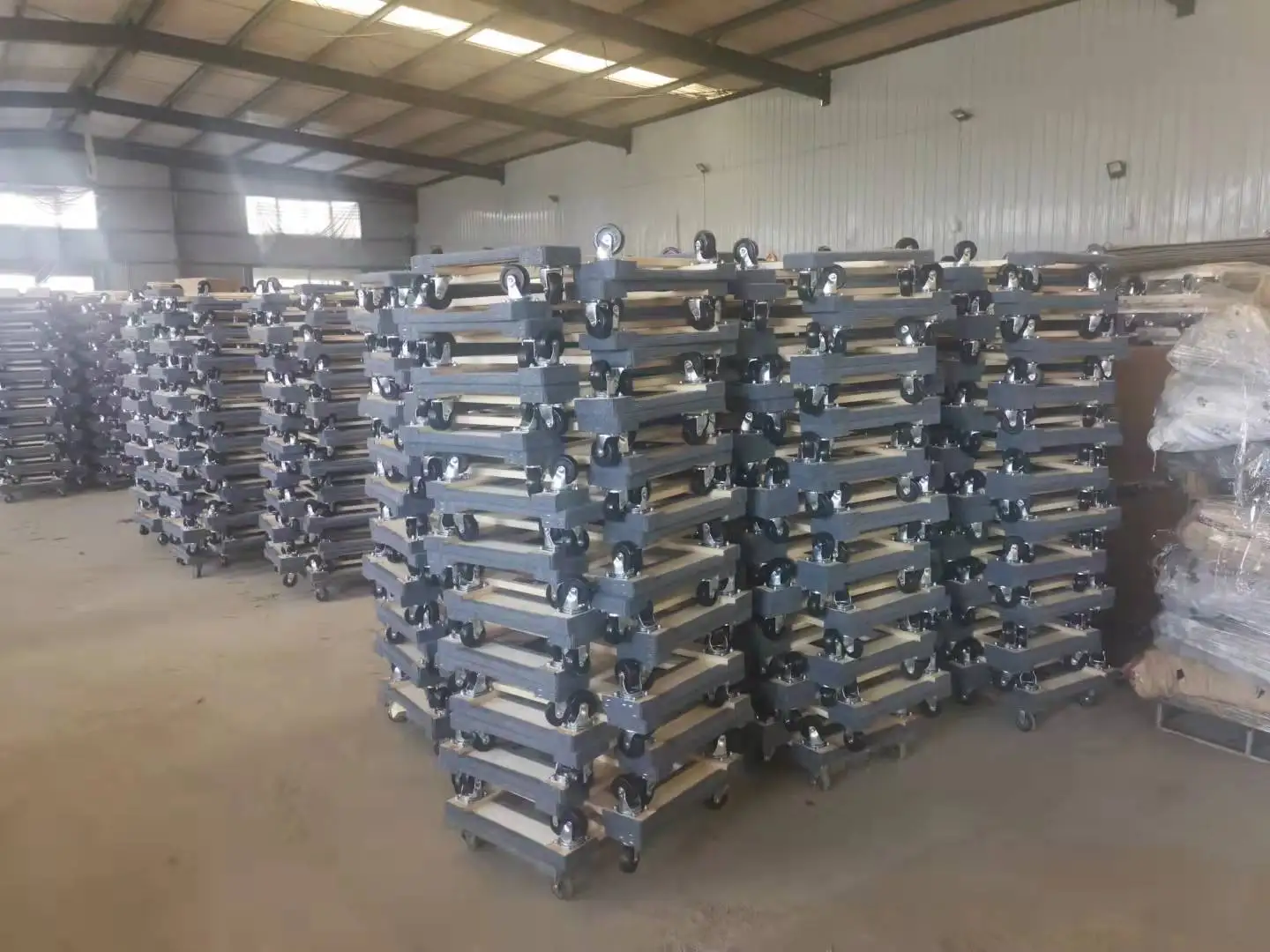 18 In. X 12 In. 1000 Lb. Hardwood Dolly furniture dolly tool cart manufacturer factory wholesale cheap price