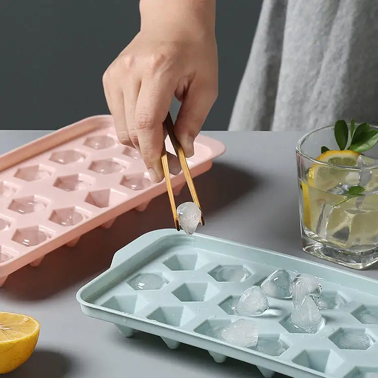 PP Ice Cube Tray Easy-Release 18 And 33 diamond Ice Cube Trays with dust-proof Removable Lid
