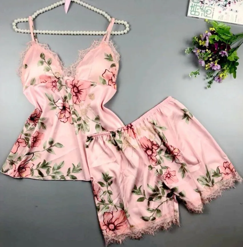 
Sexy Sleeping Wear Elegant Women Wear Girls Lace Silk Pajamas Night Wear Lace Suit 