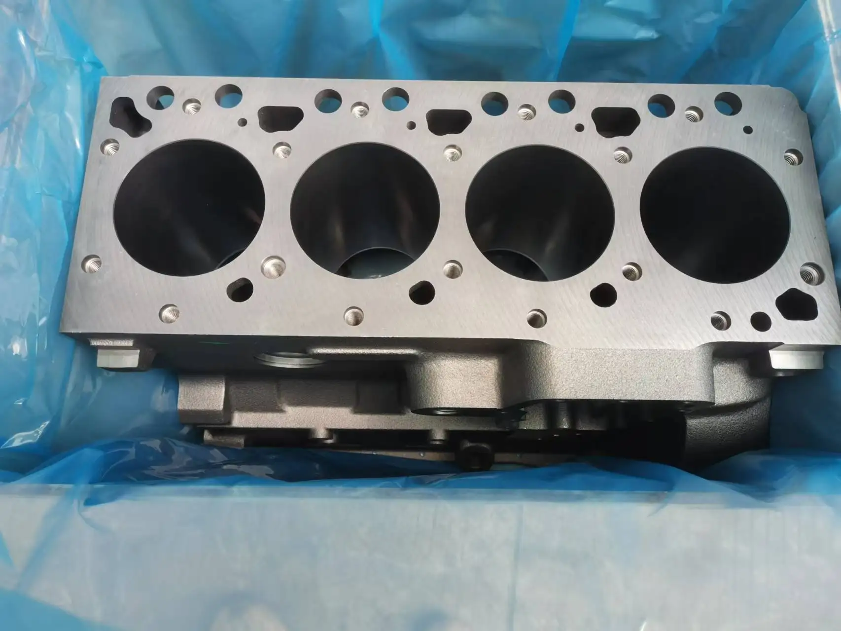 4D102 4BT 4BT3.9 Cylinder Block Assembly 6731-21-1010 3903920 S4D102 PC120-6 engine