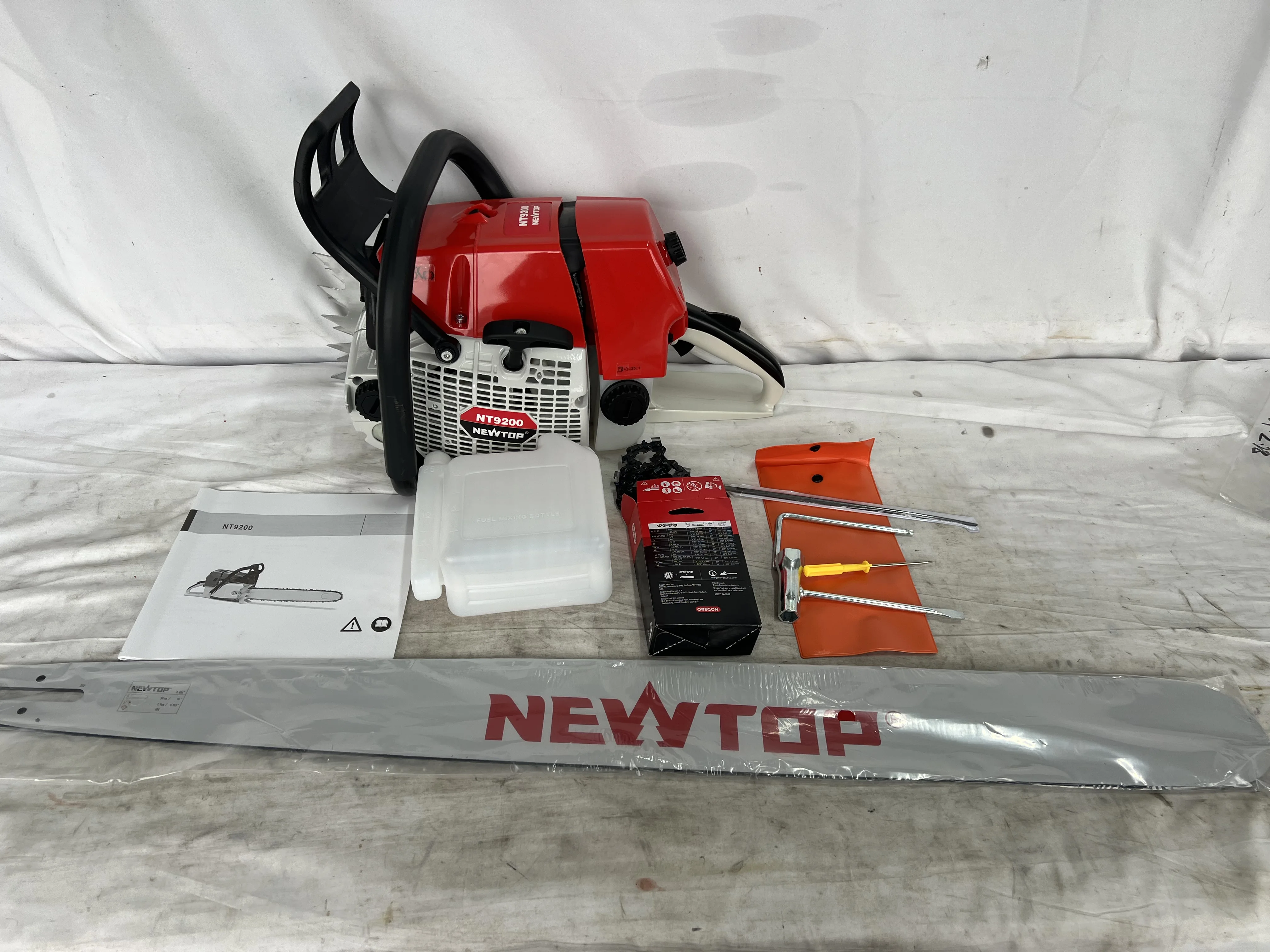 92CC Chainsaw Petrol 2 Stroke Garden Machine Most Popular in Gasoline Chainsaaw Price