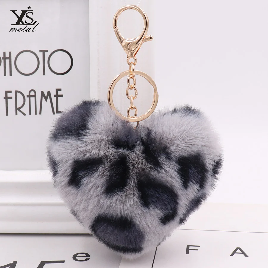 Factory wholesale 10cm plush keychain faux fur heart pom keychains heart shaped pompom Keyring