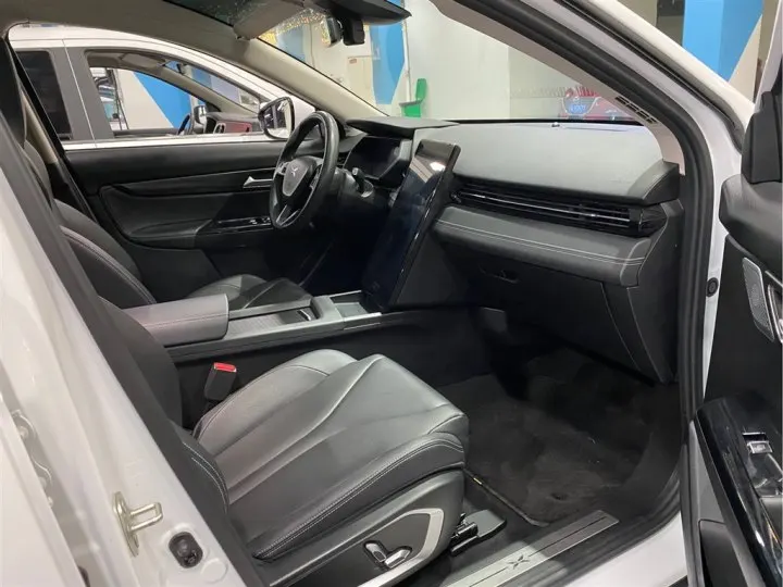 Chinese  New Energy Advanced Configutationg Used Cars Xpeng G3 2020 Modle second-hand Electric Car
