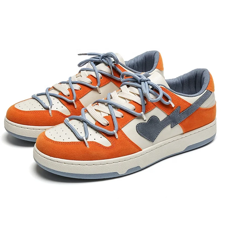 Мужские кроссовки с логотипом