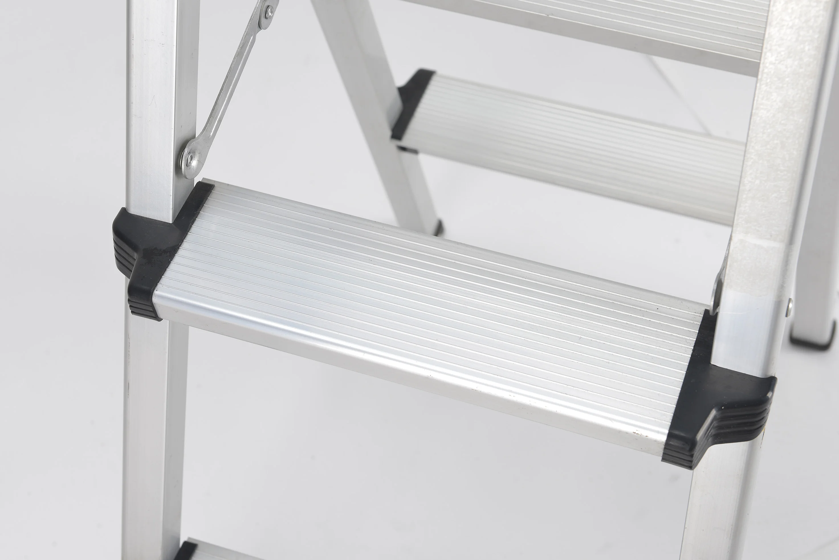 5 Step aluminium Ladder Anti-Slip Foldable Step Stool Lightweight with Wide Pedal