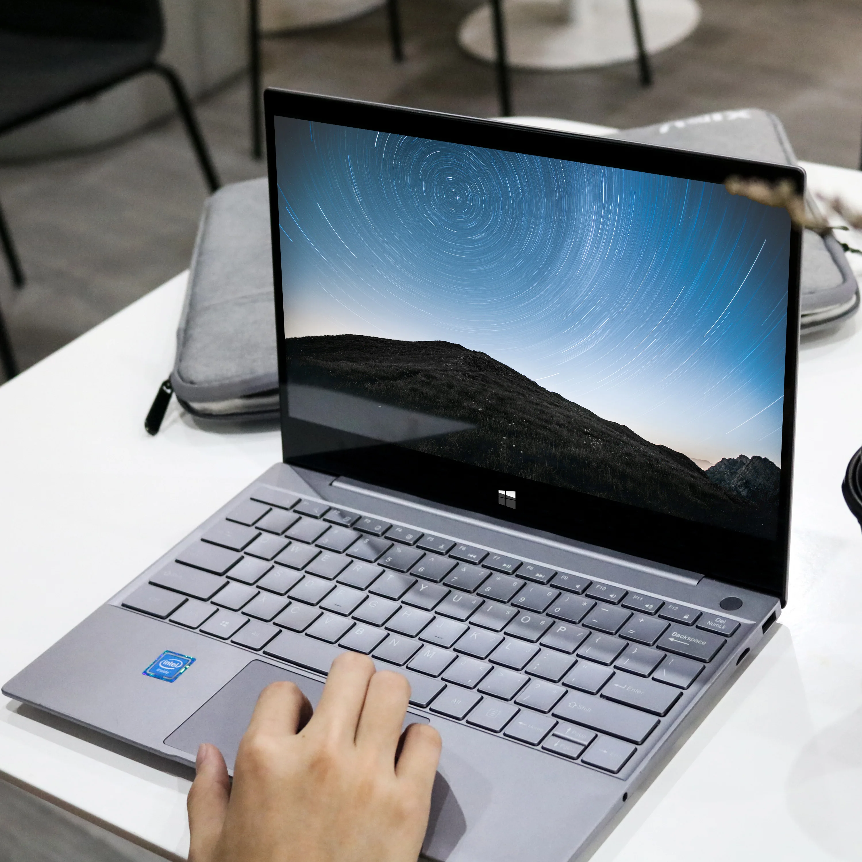 Wholesale 12.5-inch second-hand laptops support fingerprint unlocking 8GB+128GB SSD touch screen second hand laptops