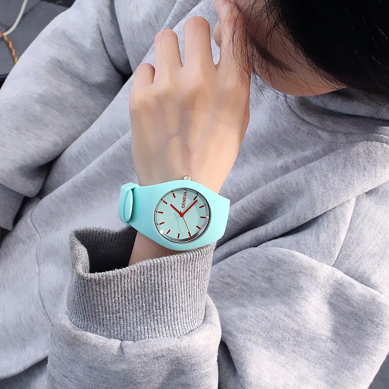 Promotion Gift Make Custom Logo Colorful Unisex Simple Wrist Watch Casual Geneva Silicone Rubber Sports Quartz Cheap Watches