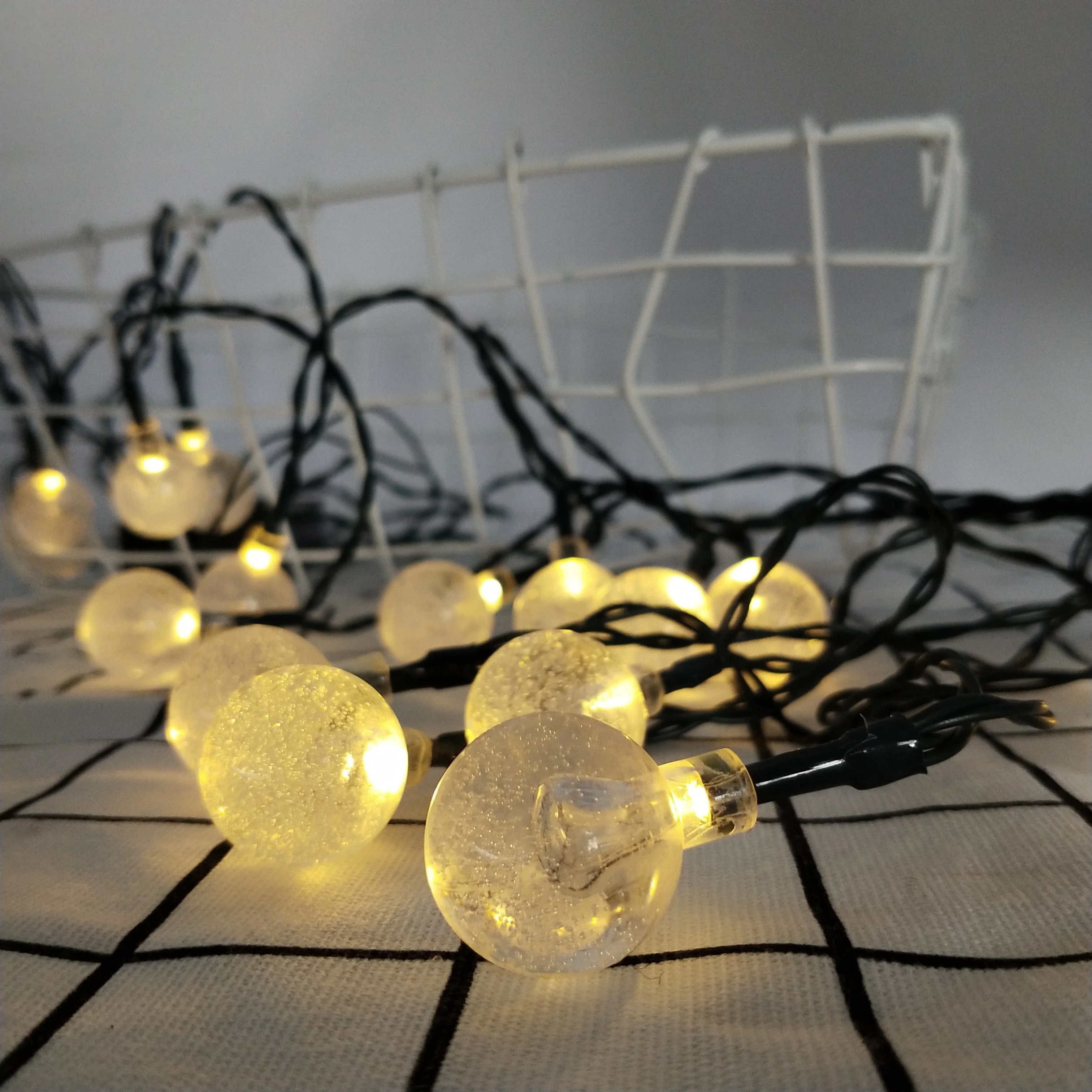 
Hot Sale Grape Shaped Solar Waterproof Outdoor Decorative Lamps Crystal Ball Globe outdoor string led lights 