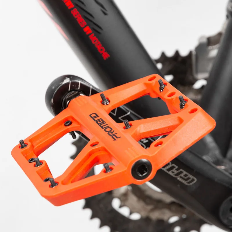 Riding mountain bike bicycle pedals ultra-light sealed bearing nylon molybdenum pedals durable widened area bicycle