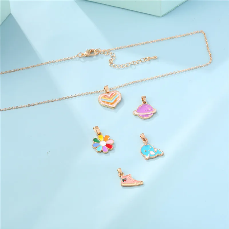 Wholesalers Fashion Jewelry Children Necklaces Rainbow 5 Pendant Enamel Heart Charm Necklace for Kids