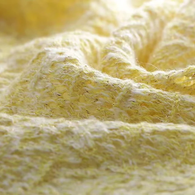 Novelty Yarn 51% cotton 34% viscose 15% gold silk blended yarn 1/17NM gold silk bamboo Small belly
