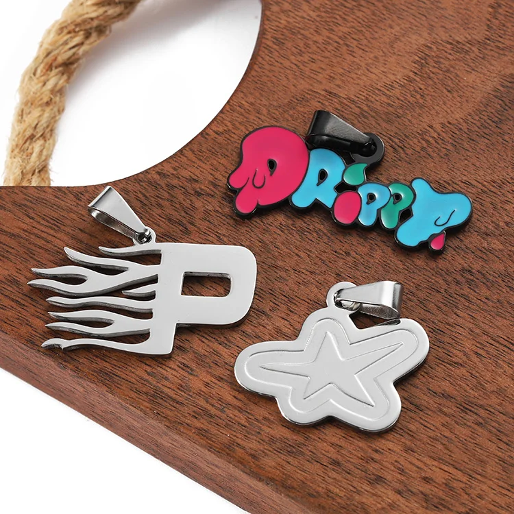 2024 New Fashion Pendant Necklaces Gold Silver Plated Stainless Steel Charms Cute 2d 3D Logo Letter Pendants for Necklace