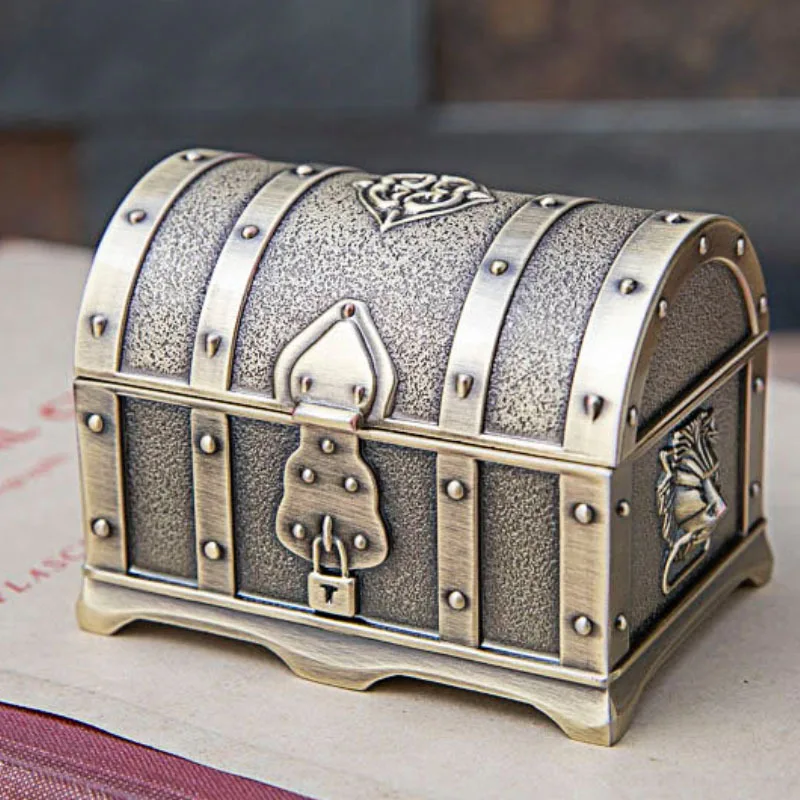 Creative Metal Jewelry Box European Retro Pirate Treasure Chest Alloy High-end Jewelry Storage Box For Girls Gifts